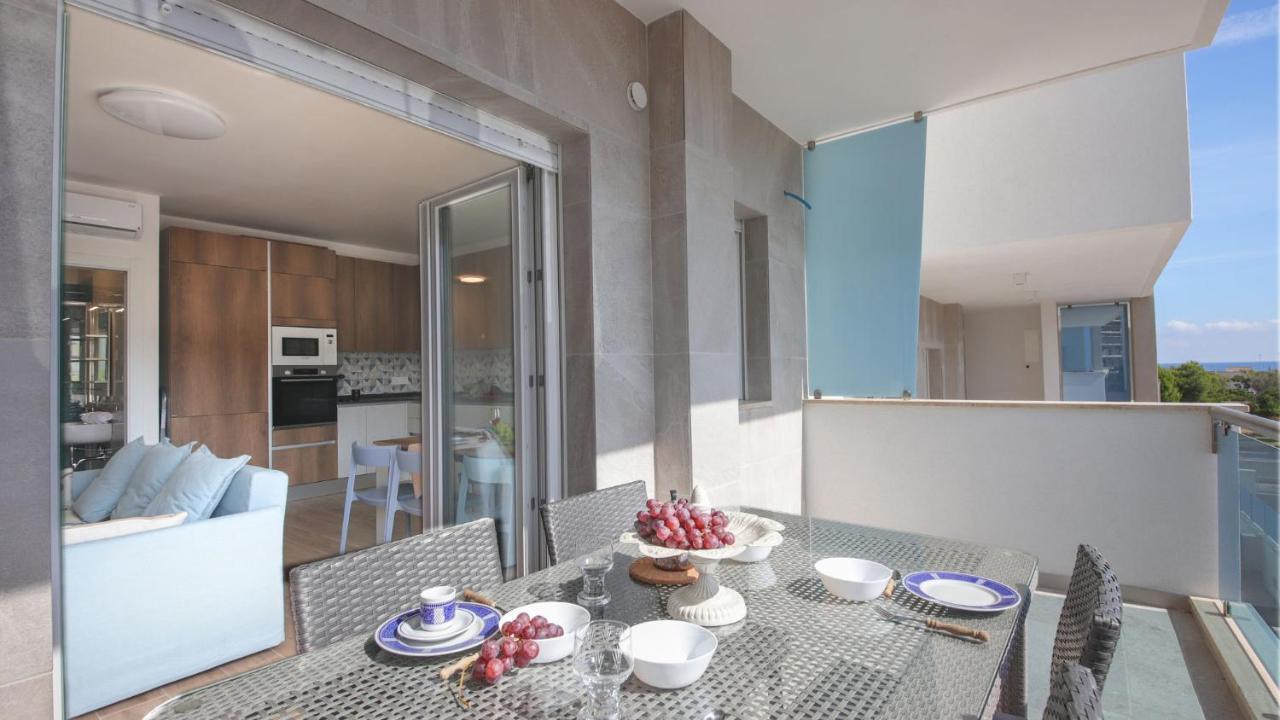 Dimora Paradiso, Monopoli, Puglia, Sea-view, Stylish, Family Friendly Apartment *