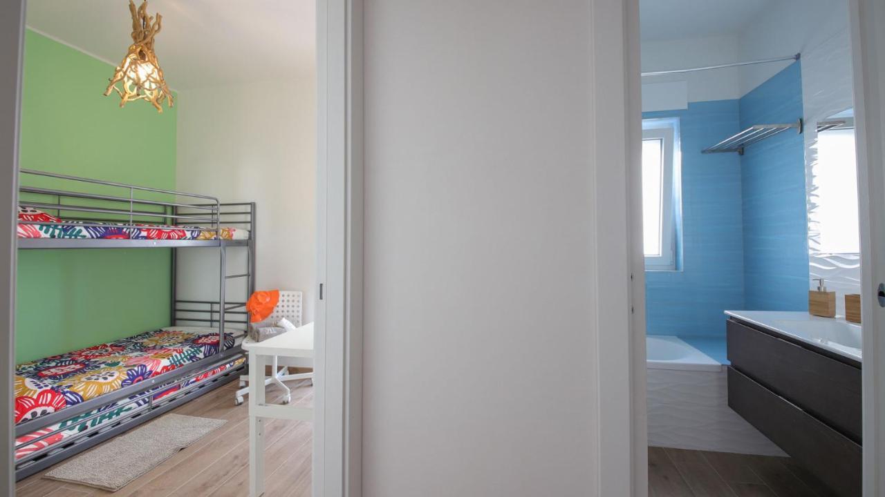 Dimora Paradiso, Monopoli, Puglia, Sea-view, Stylish, Family Friendly Apartment